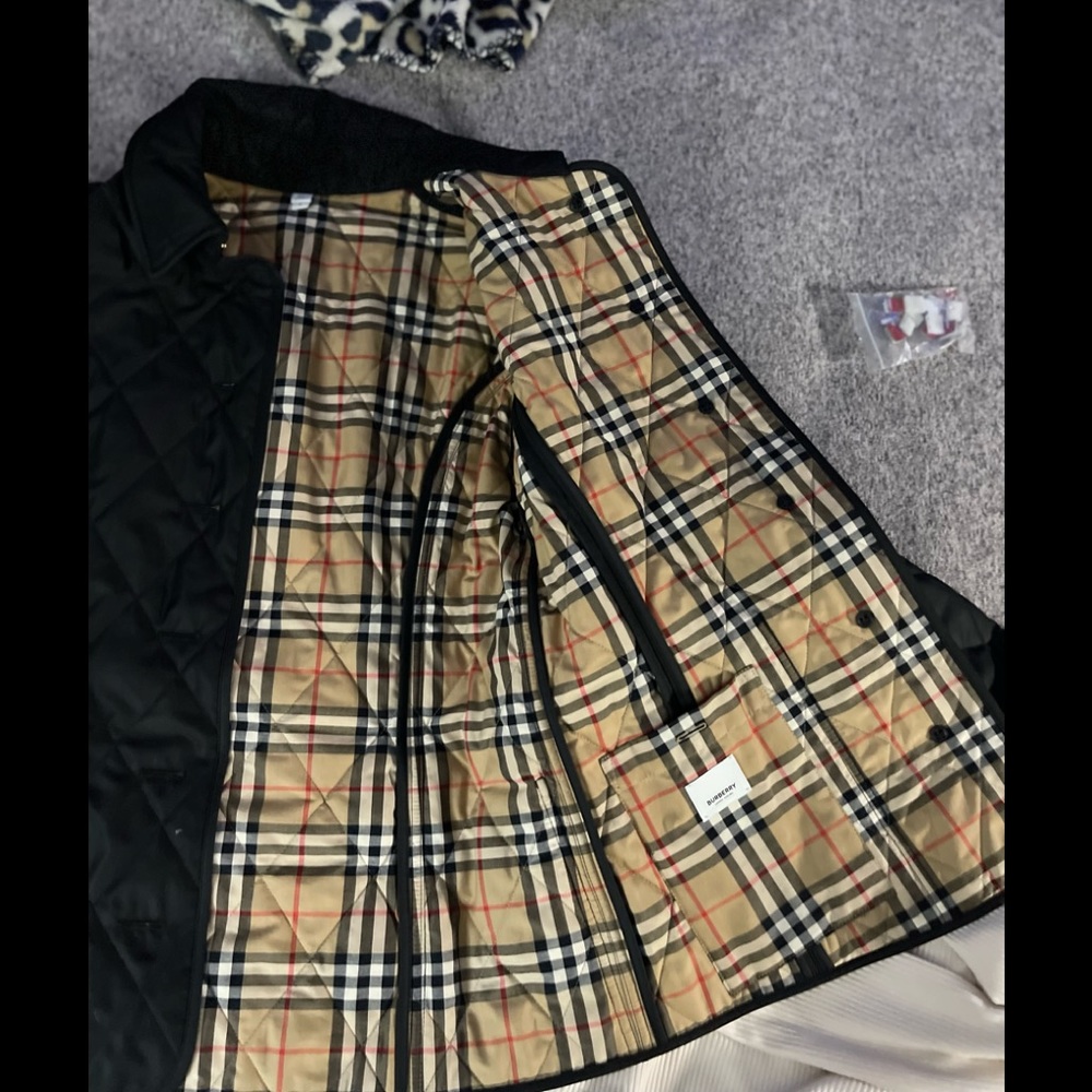 BURBERRY QUILTED JACKET